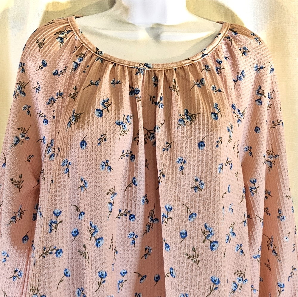 3/$20 Cato L Gathered Neck Floral Top - Picture 3 of 9